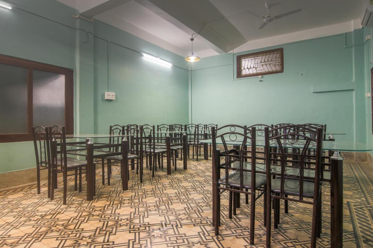 Hotel Oyo Indiraj Guwahati Exterior foto